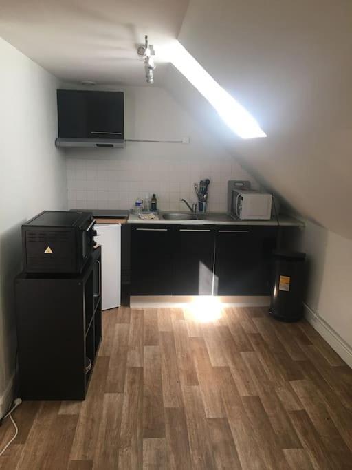 Appartement Avec Parking Proche Cathedrale Bourges Exterior foto